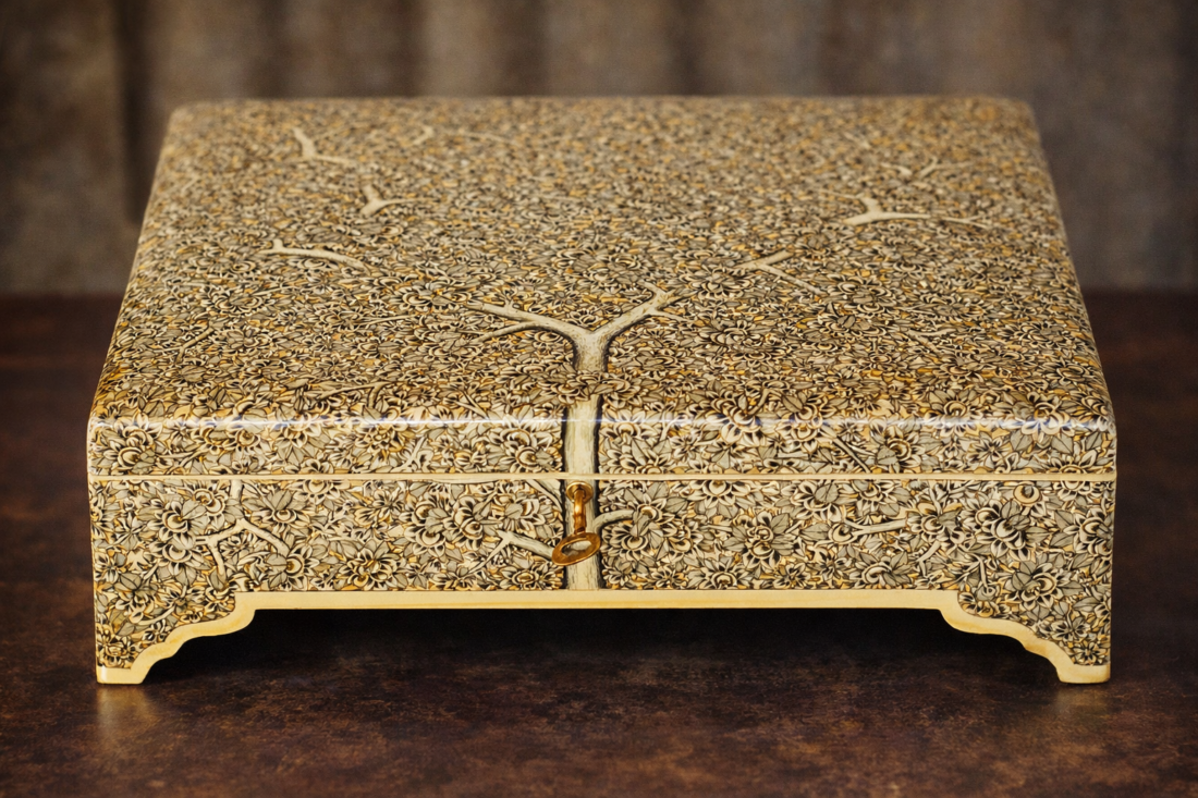Tree of Life jewelry box - Kashmiri papier-mache handmade box 15x12 inch with lock and key