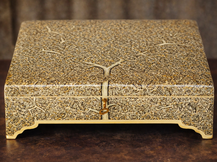 Tree of Life jewelry box - Kashmiri papier-mache handmade box 15x12 inch with lock and key