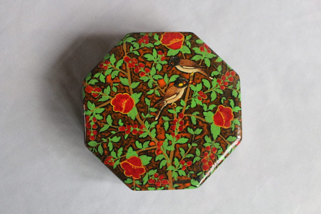 small bird floral box