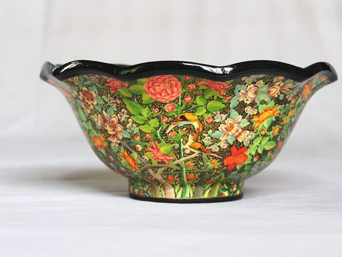 hand painted shabe gul e wilayat bowl,8 inch hand painted Shabe Gul e Wilayat papier mache bowl with floral and bird design