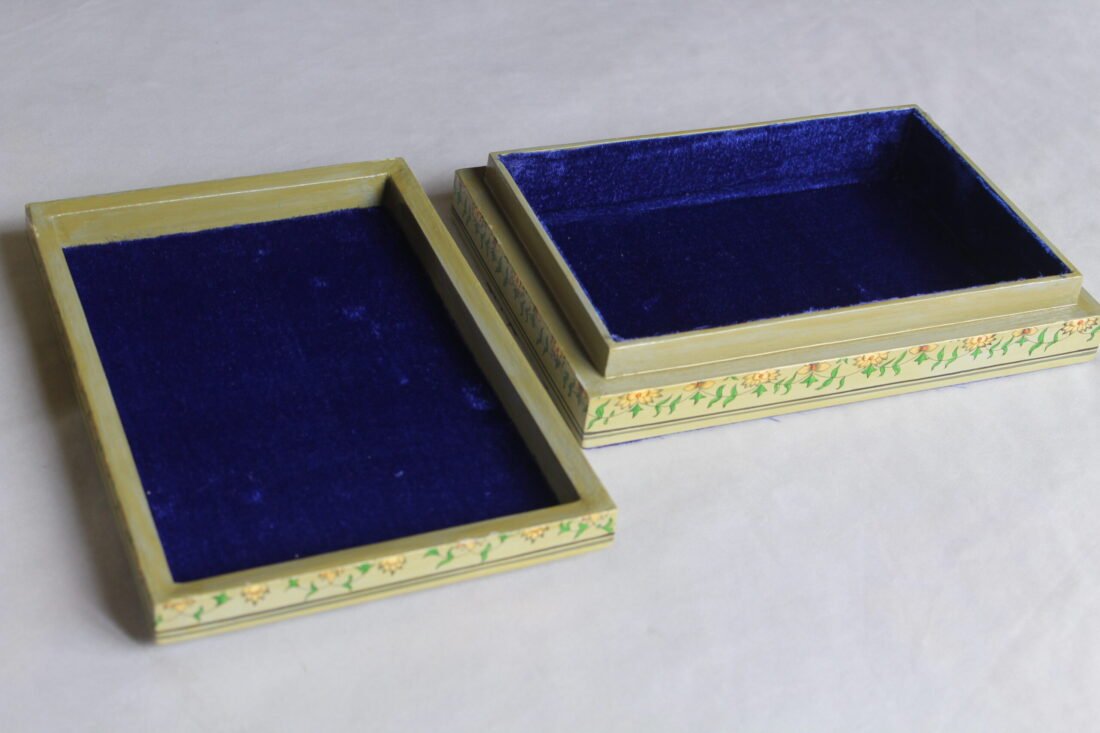 Cream Floral Bird Jewelry Box