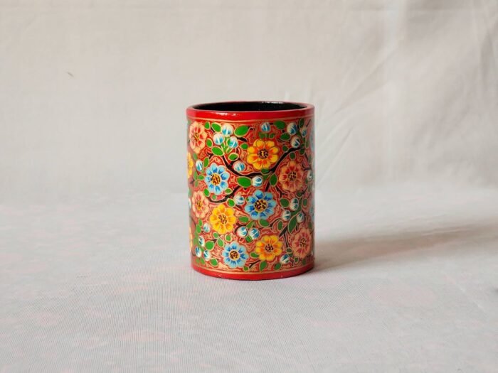 Handmade
Floral Pen Holder