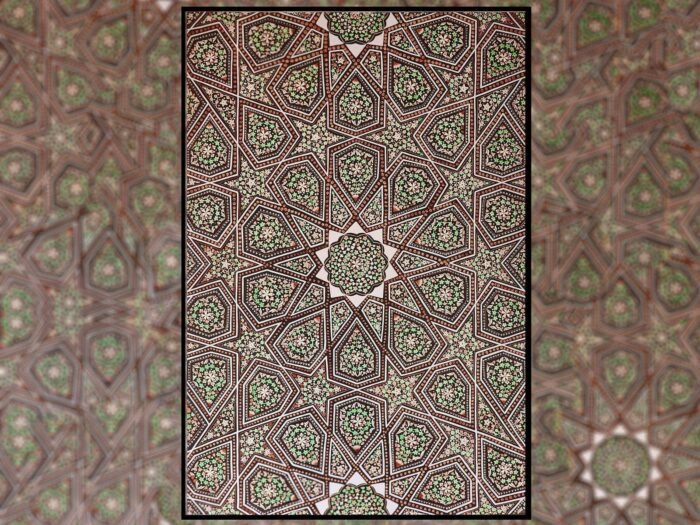 Khatamband
Kalamkari Wall Hanging - Ceiling Art: A Fusion of Elegance and Paper Mache